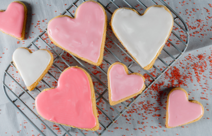 valentine themed treats for kids cookies decorated
